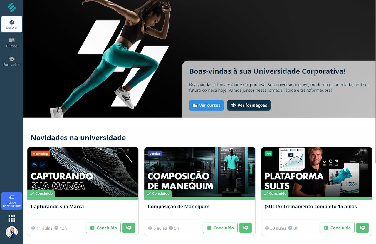 Painel da Universidade Corporativa para redes de filiais Painel da Universidade Corporativa com cursos por categoria, progresso de conclusão e catálogo de formações disponíveis para equipes de loja